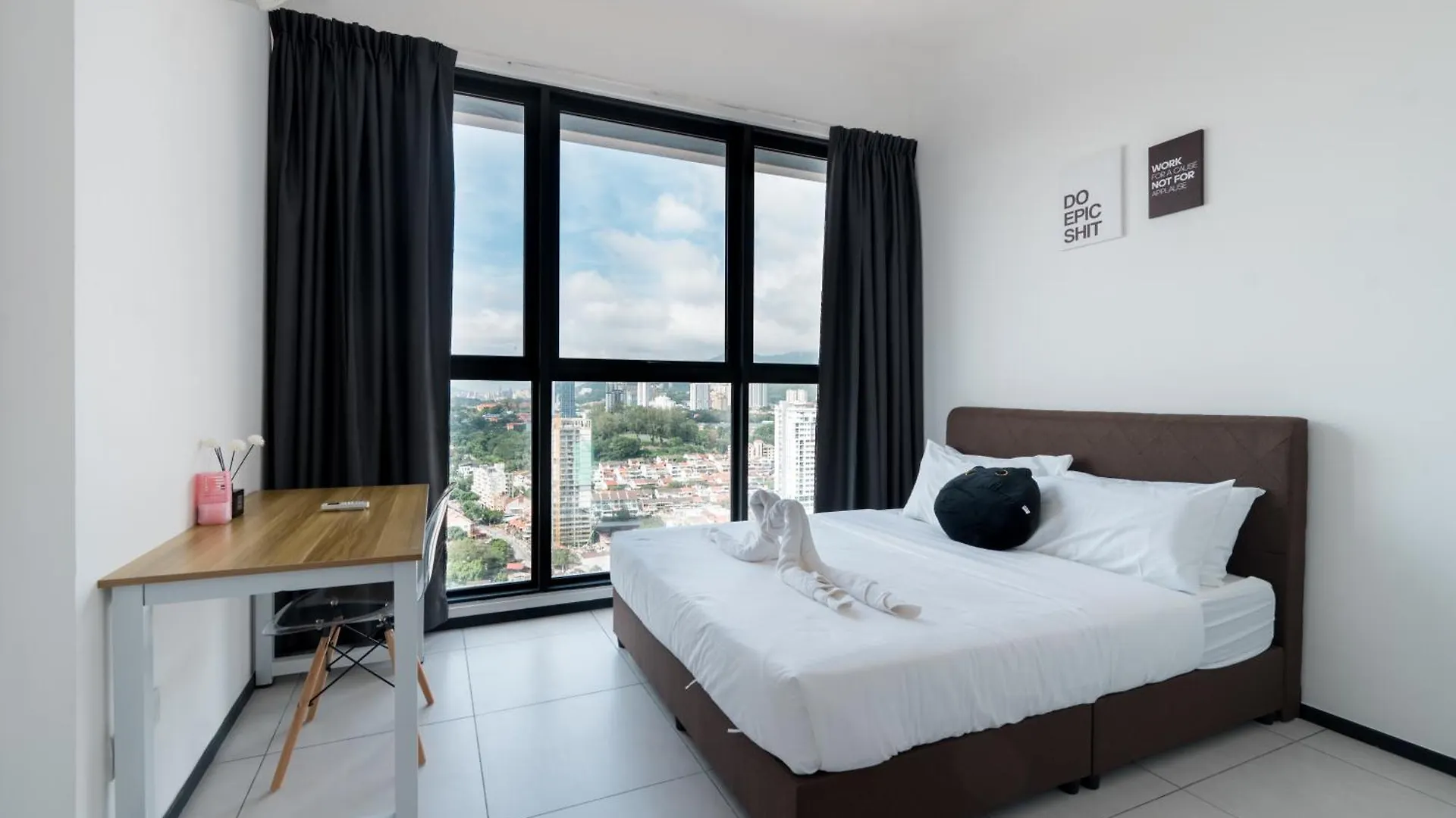 Seaview Infinity Pool 2Br 2Cp 8Pax Urban Suite George Town 0*,  Malaysia