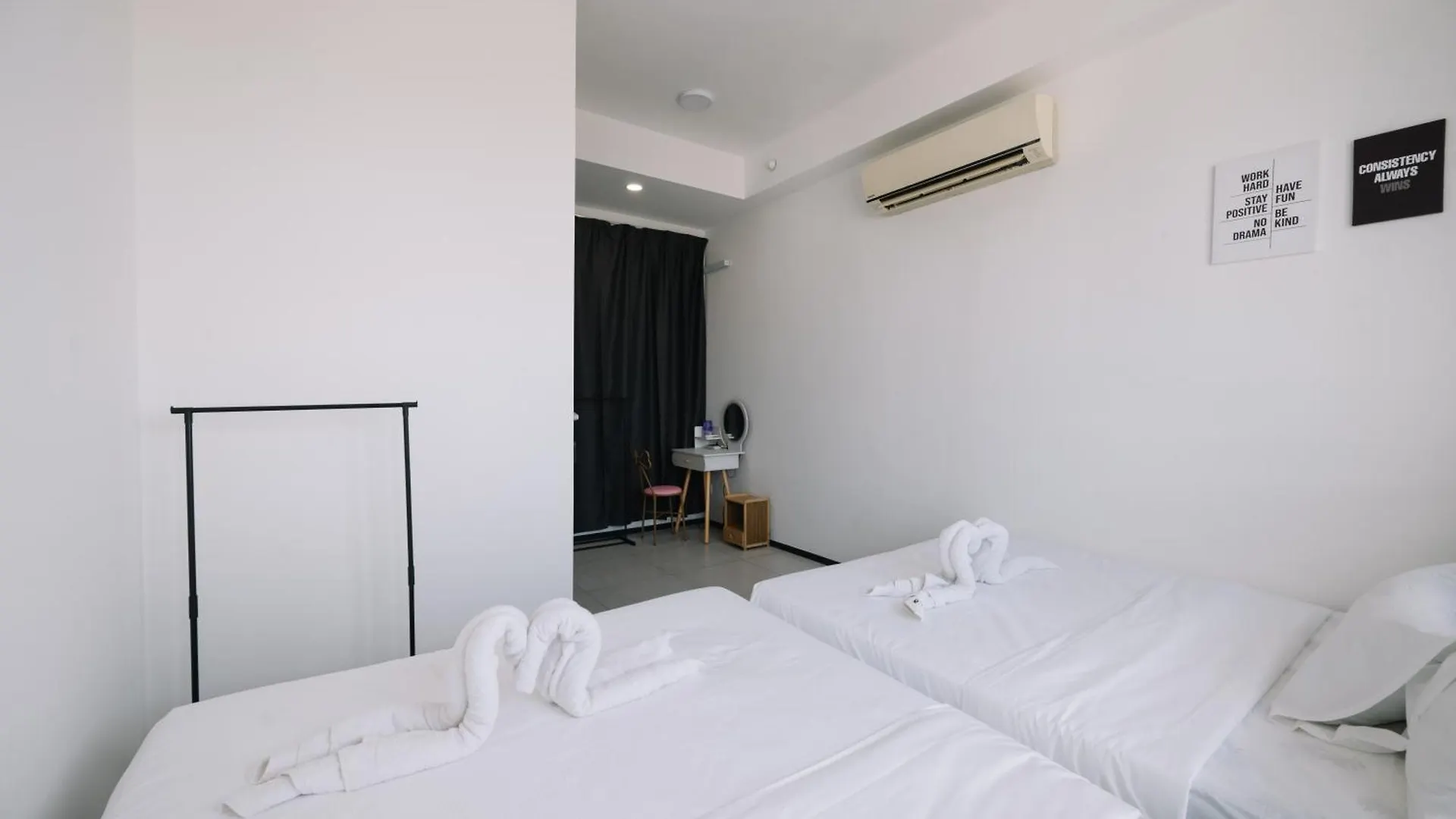 Apartment Seaview Infinity Pool 2Br 2Cp 8Pax Urban Suite George Town Malaysia