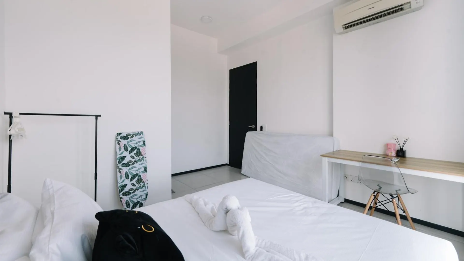 Seaview Infinity Pool 2Br 2Cp 8Pax Urban Suite George Town 0*,  Malaysia